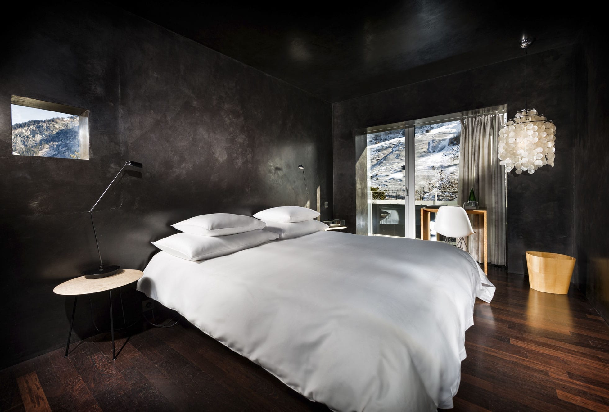 A minimalist bedroom at 7132 Hotel in Switzerland