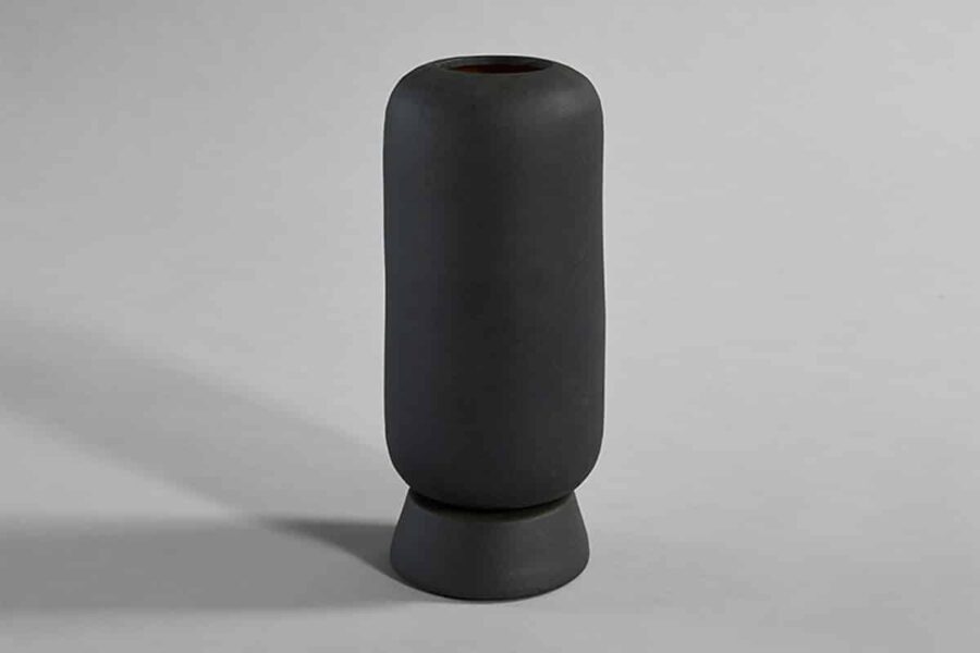 101 copenhagen kabin vase in black
